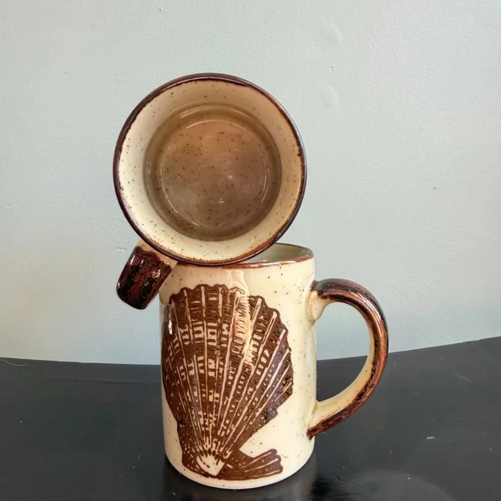 3/$30 🌟 VTG Shell Mugs Set of 2 - Picture 10 of 10